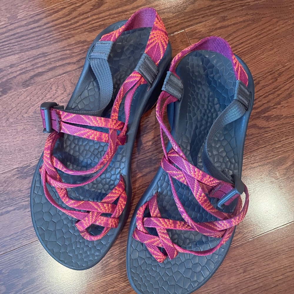 💫Women’s Chacos💫 Size 9.5